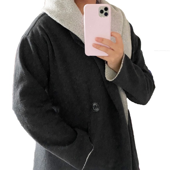 Raison D'etre Coat - Picture 2 of 10